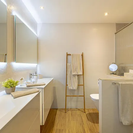 公寓 Luxurious In Puente Romano, *