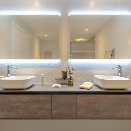 Lejlighed Luxurious In Puente Romano, *