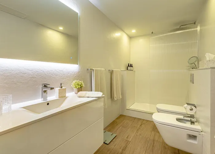 Luxurious In Puente Romano, Apartment